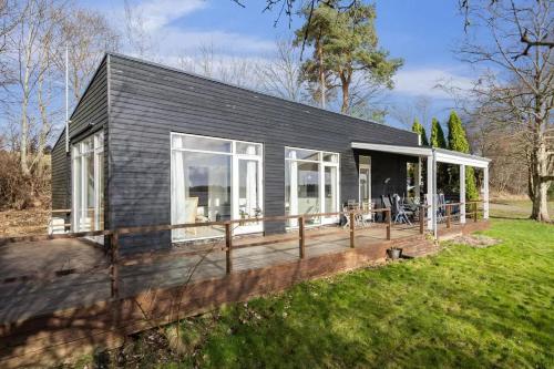 Luxury Lakeside Retreat in Ringsted