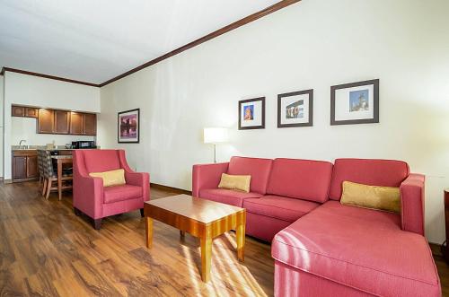 Comfort Suites Innsbrook - Short Pump - image 42