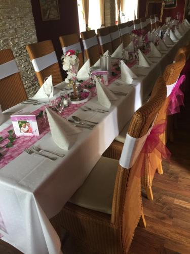 餐飲選擇, 阿爾特帕斯也霍夫蘭德酒店 (Landgasthaus Alter Posthof) in 哈爾森巴赫