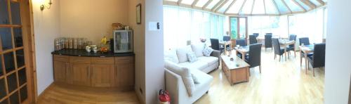 Southpark House - image 9