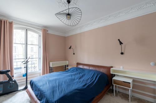 Bright And Spacious 3BDR Apt Near Eiffel Tower - main image