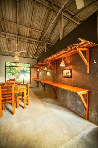 Lizard Safari Lodge in Udawalawe