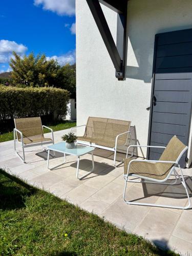 Appartement avec jardin, a 2 min de St Jean Pied de Port in Ispoure