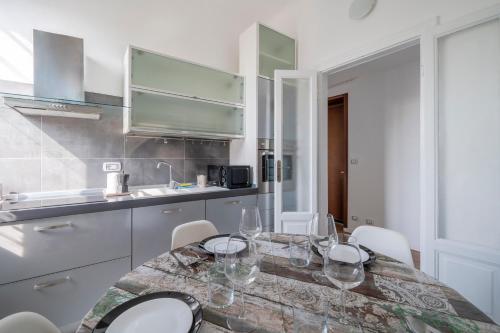 Station 1 min - Monza Center, Milan - Wifi and AC in 蒙扎