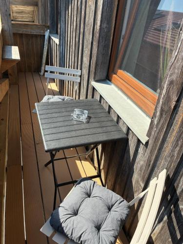 Balkons/terase, Nette, kleine Ferienwohnung auf ehemaligem Bauernhof in Perasdorf