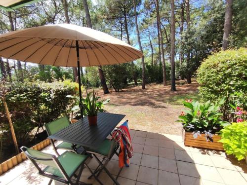 Belle maison avec acces piscine et golf - image 2