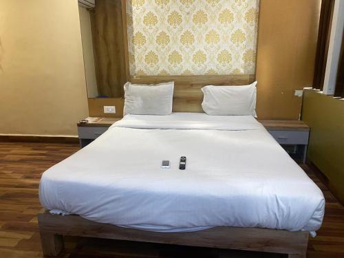Hotel Tan Square Inn Lodge in Kharadi