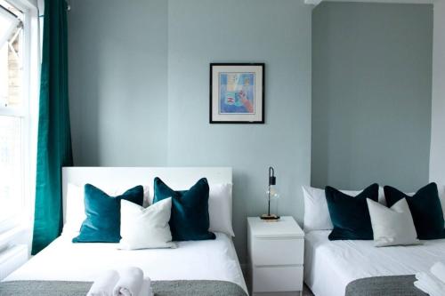 Shoreditch Rooms, Лондон