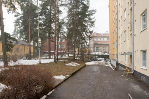 Remontoitu yksio lahella Helsingin keskustaa in Meilahti