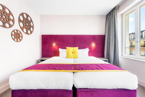 room detail thumbnail 0