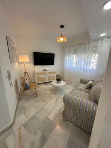 Apartment with Garden & Pool - Next to Golf Course