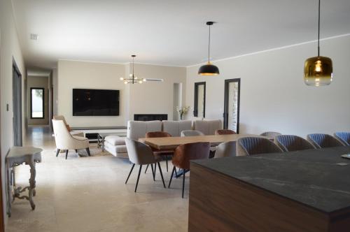 Villa piscine, 10' de la plage, Canetto, Bonifacio in Bonifacio