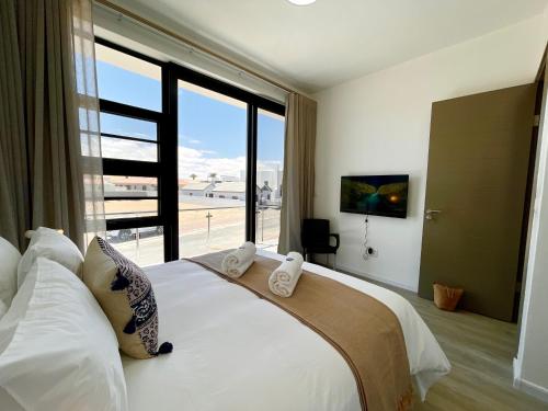 Dolphinbeach Escape in Rand Rifles