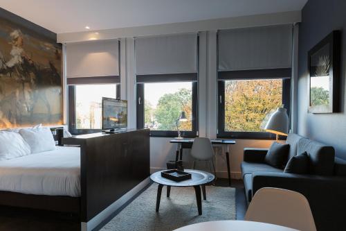 Executive Room image 3