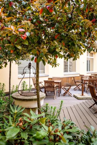 สวน, โรงแรมโคเอ็นฮอฟแอมฟันค์เทิร์ม (Hotel Koenigshof am Funkturm) in ฮันโนเวอร์