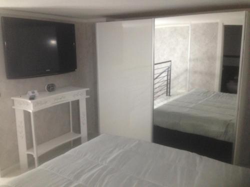 Casa Vacanze Sannazzaro 70 - image 12