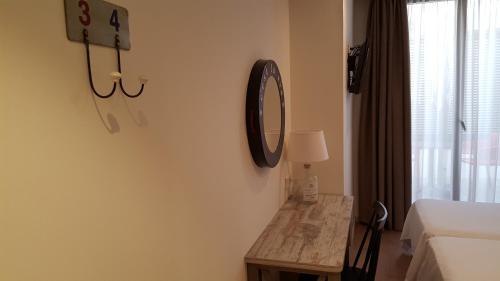 Hotel L'Escala Centre - image 3