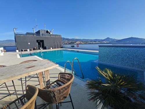Sky Pool Panorama 20