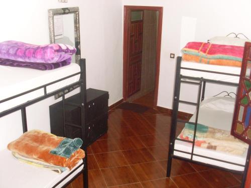 Habitación compartida, mixta, 4 personas