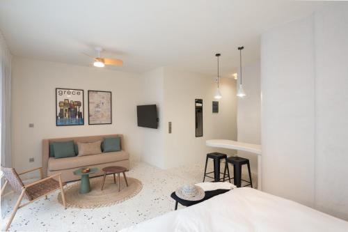 Eridanus Ceramis Suites - image 6