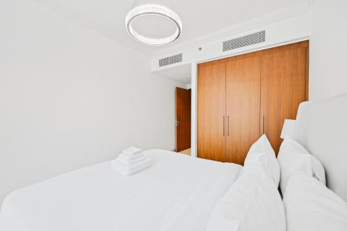 Boulevard Point 2BR Burj Khalifa View Dubai Mall Walk - image 5