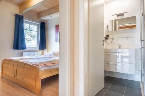 Ostseegarten Langholz - Ferienwohnung Spätzchen bis 2 Pers (Ostseegarten Langholz - Ferienwohnung Spatzchen bis 2 Pers) in Waabs