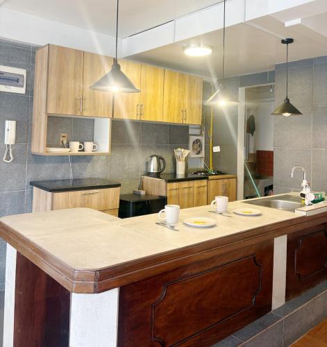 Apartamento hermoso y soleado en Sopocahi Av Arce - image 5