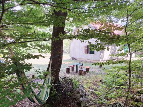 Cozy house Vrbanj, Via Dinarica Trail - Orjen in Mojdež