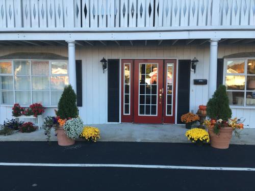 The Beach Rose Inn - image 10