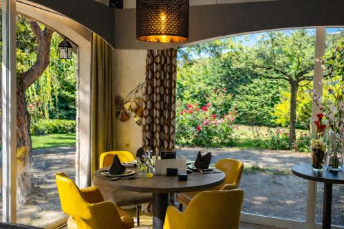 Restoran, Logis Hotel Le Lac in Embrun