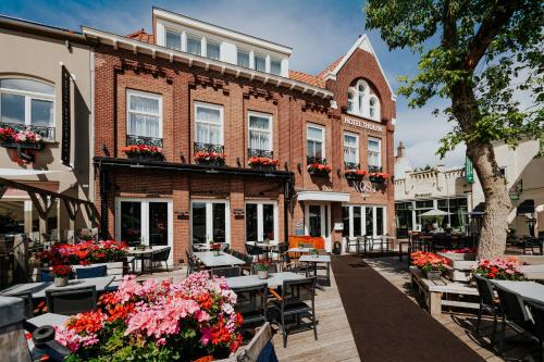 . Hotel Tholen