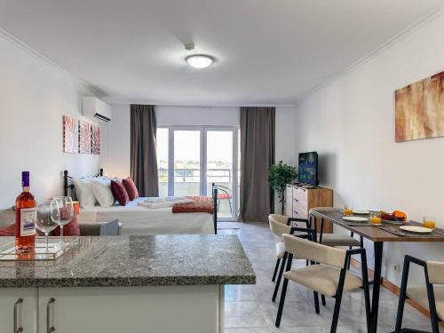 Apartamentos Jardins da Rocha in Portimao