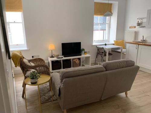 Little Arch Charming 1 Bed Hideaway Inside Tenbys Medieval Walls - Tenby