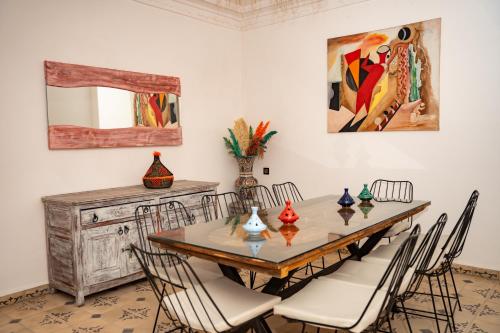 Riad Villa Aman Marrakech - Boutique hôtel avec Jardin paisible & Piscine face à l'Atlas 2
