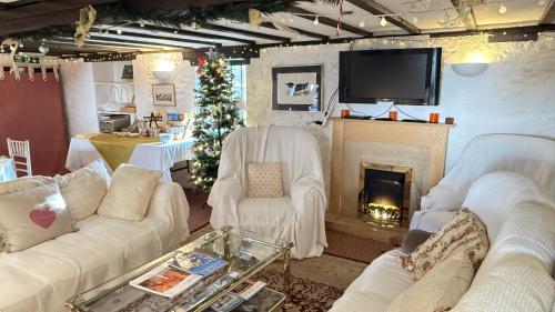 Bickleigh Castle - A Majestic Devon Estate for Exclusive Gatherings in Tiverton