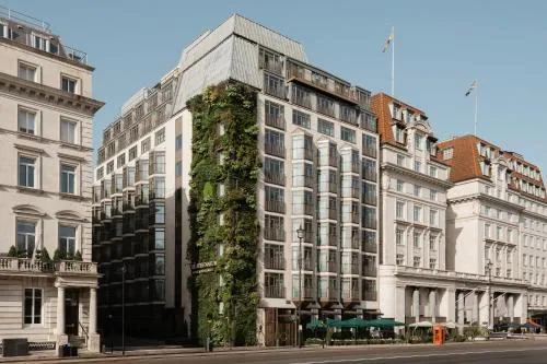 The Athenaeum Hotel & Residences photo 2