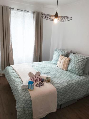 Appartement lumineux 50 mètres carrés rénové proche plage – khách sạn tại Boulevard Sainte-Beuve
