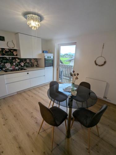 kuhinja, Apartment L i e b l i n g s o r t in Lacher
