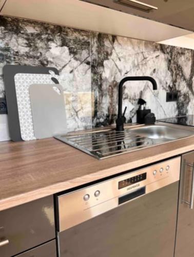 modernes Apartment fur Monteure & Handwerker in Bensheim mit Wlan & Balkon in Bensheim