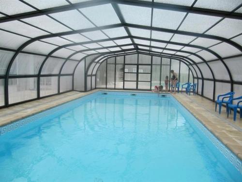 3 bedrooms, 5 beds
