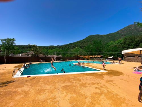 Úszómedence, Càmping Parc Gualba (Camping Parc Gualba) in gualba de Dalt