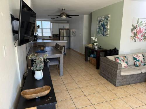 Aquatika 7702, 3 bed, 2 bath, 2 park and 5 pools in 洛伊薩