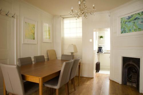 BnBNova - 3BR 2BA - Soho & Fitzrovia - image 2