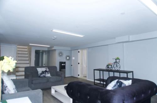 West New York room 19 in Guttenberg (NJ)