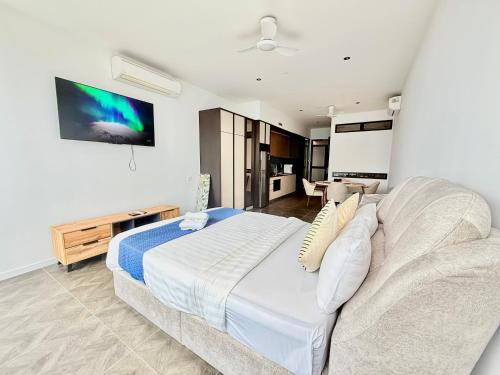Scarletz Suites KLCC by WHM - image 14