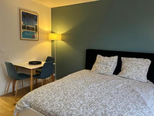 STUDIO PROCHE PARIS VERSAILLES in Вилен-сюр-Сен