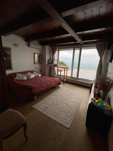 Skyline - Dante vista Mare parcheggio Borgo Maggiore in Cailungo