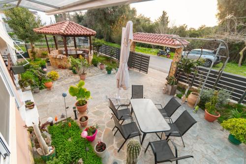 Meraki Sun in Psathaki