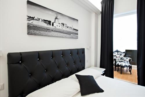 Studio Apartment image 2