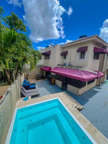 Haven Villa Retreat Jacuzzi Oasis in Villa Mella